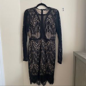 Lulu’s lace midi dress